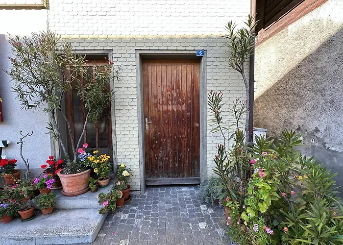 Flowerpot Apartman Unterseen